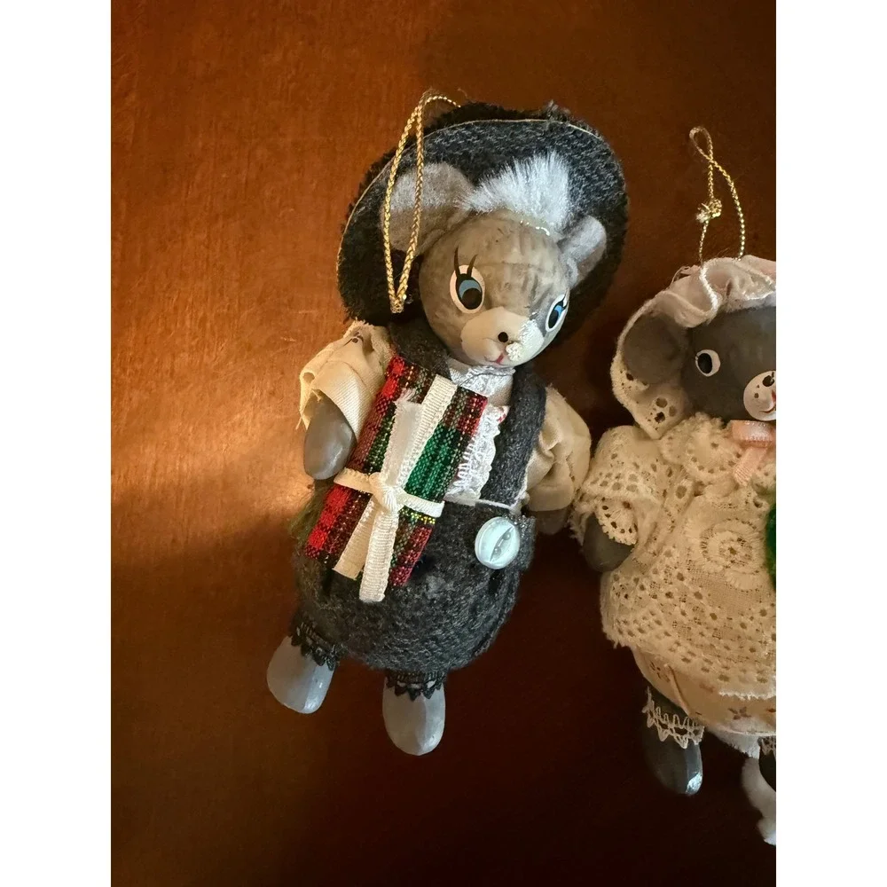 Vintage christmas mr & mrs mouse dressed‎ for the holiday ornaments couple